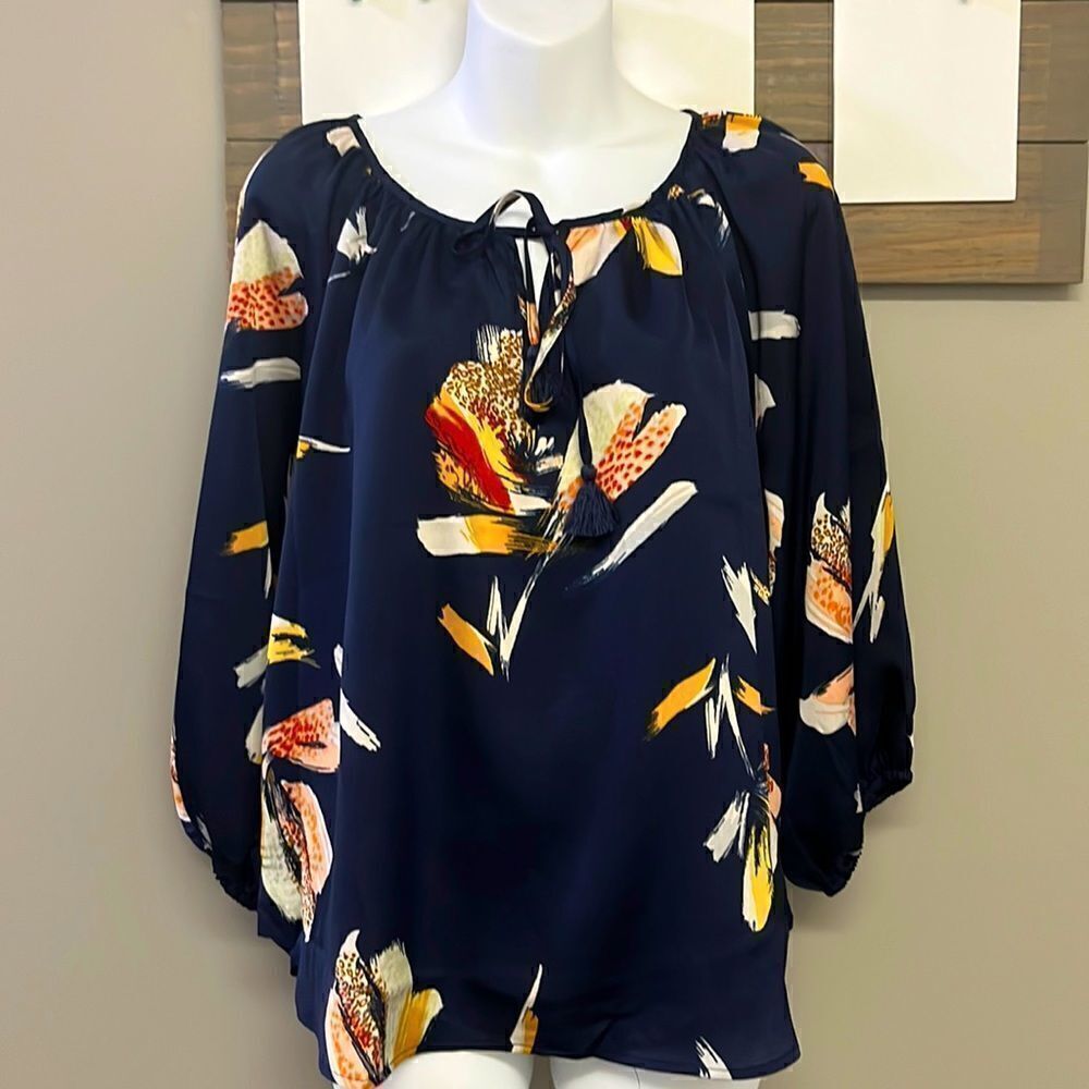 Lovestitch Navy Floral with Tassel Keyhole Tie and Elastic 3/4 Sleeves- Medium